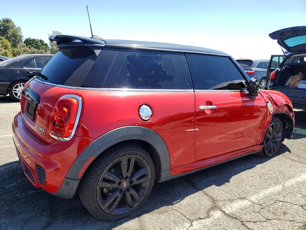 2015 MINI COOPER