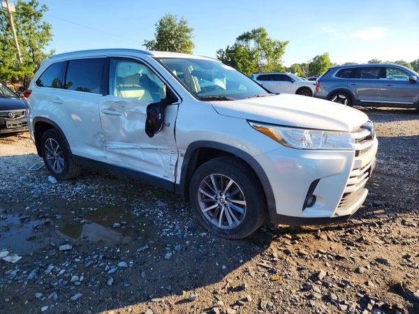 2019 TOYOTA HIGHLANDER HYBRID XLE Hybrid