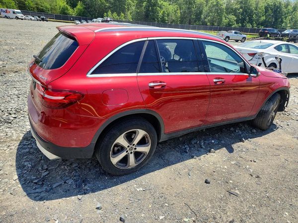 2018 MERCEDES-BENZ GLC GLC 300-4M