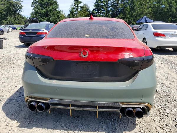 2018 ALFA ROMEO GIULIA RWD