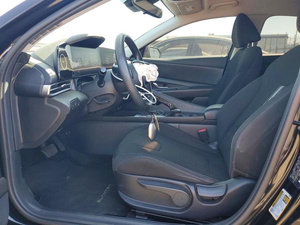 2024 HYUNDAI ELANTRA Blue