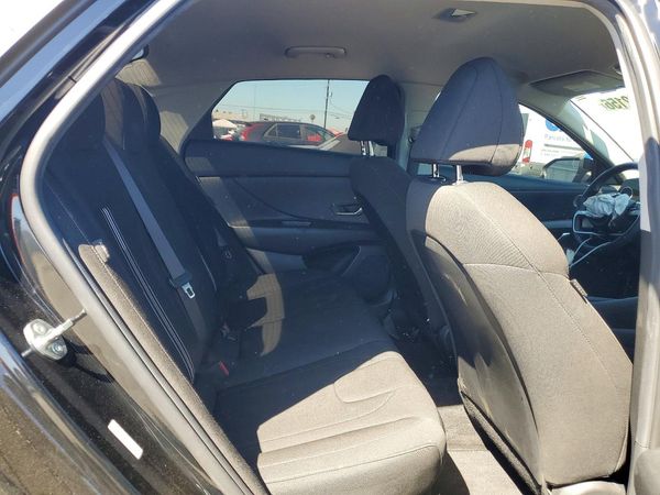 2024 HYUNDAI ELANTRA Blue