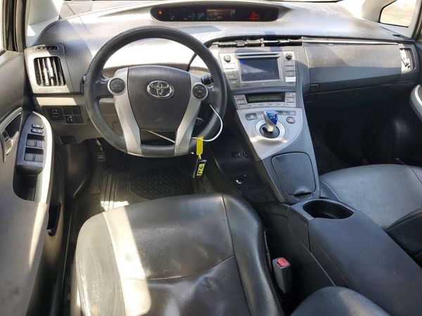 2015 TOYOTA PRIUS