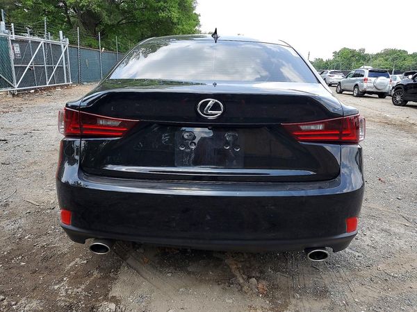 2016 LEXUS IS 200t