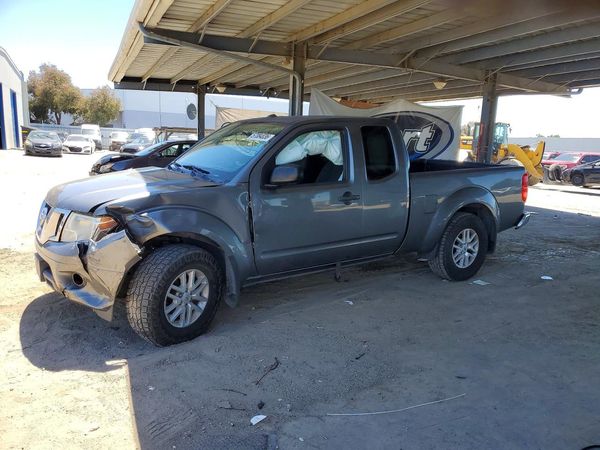 2018 NISSAN FRONTIER