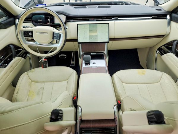 2024 LAND ROVER RANGE ROVER SE