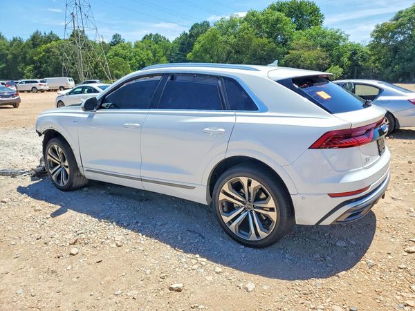 2021 AUDI Q8