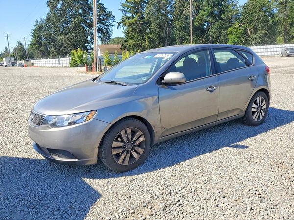 2013 KIA FORTE