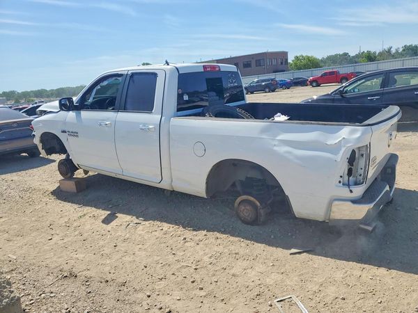 2014 RAM 1500 SLT