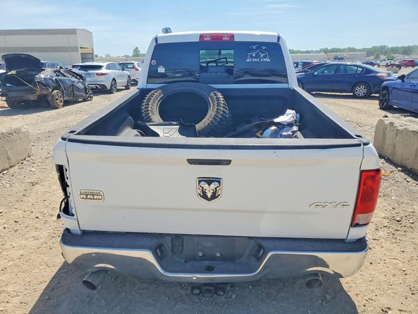 2014 RAM 1500 SLT