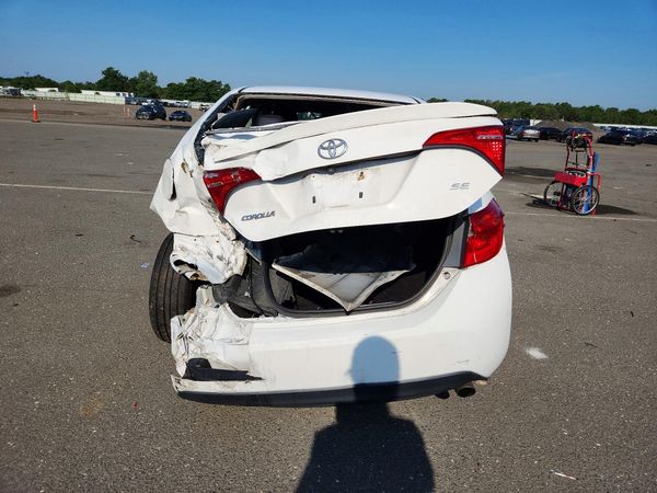 2017 TOYOTA COROLLA