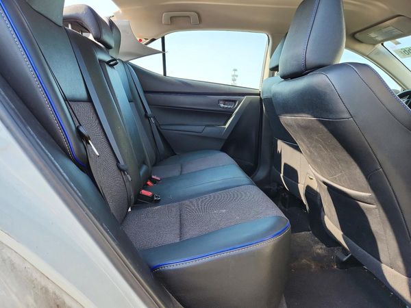 2017 TOYOTA COROLLA