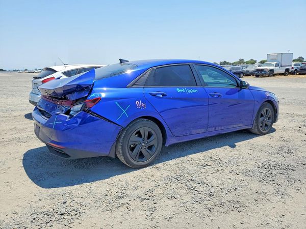 2022 HYUNDAI ELANTRA SEL