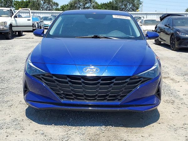 2022 HYUNDAI ELANTRA SEL
