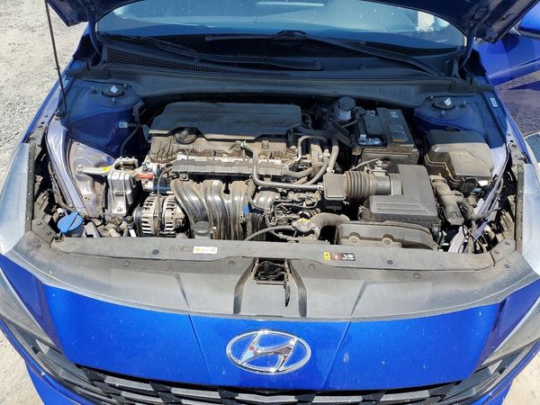 2022 HYUNDAI ELANTRA SEL