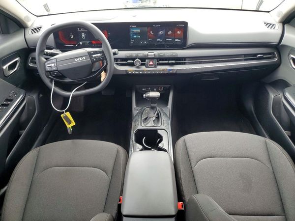 2025 KIA K4 LX, LXS