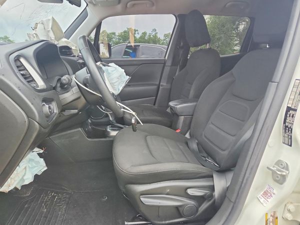 2022 JEEP RENEGADE Latitude, Longitude