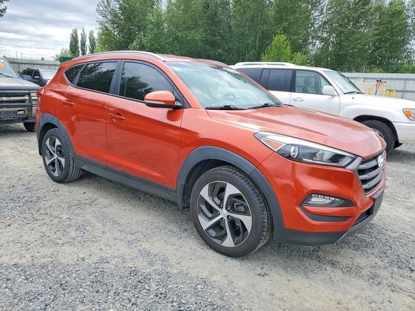 2016 HYUNDAI TUCSON