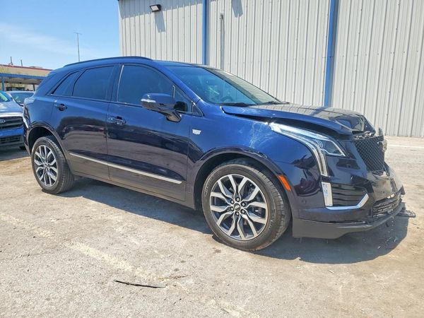 2021 CADILLAC XT5 Sport