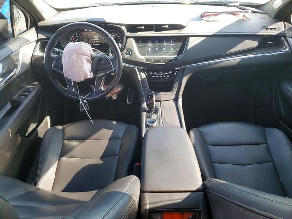 2021 CADILLAC XT5 Sport