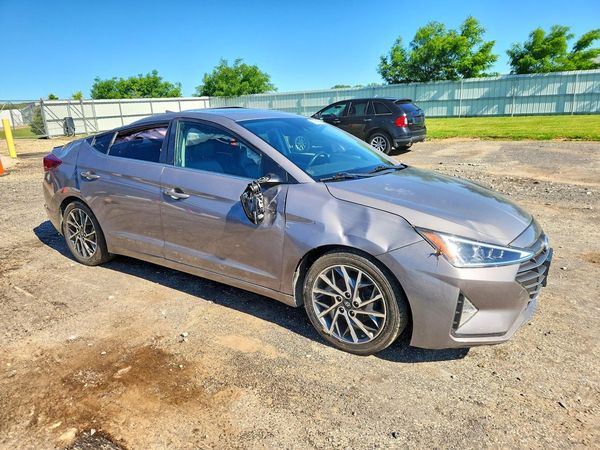 2020 HYUNDAI ELANTRA