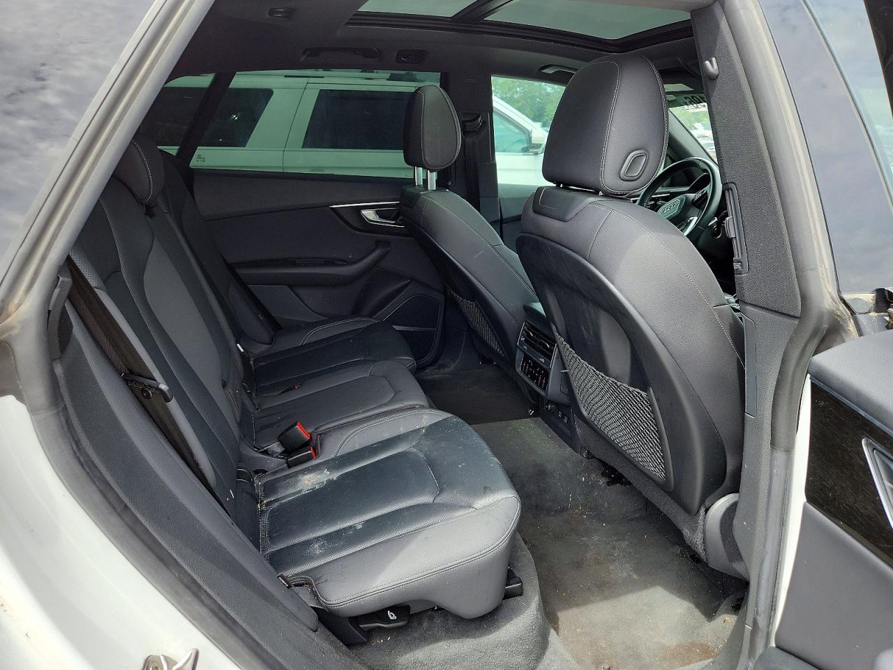 2019 AUDI Q8 S Line quattro Prestige