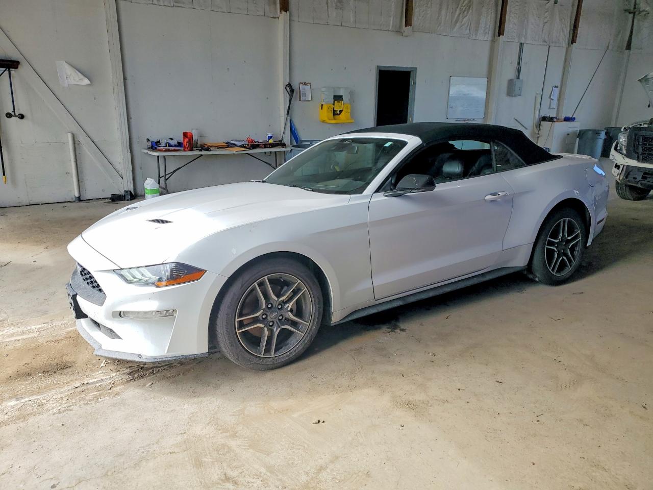 2023 FORD MUSTANG
