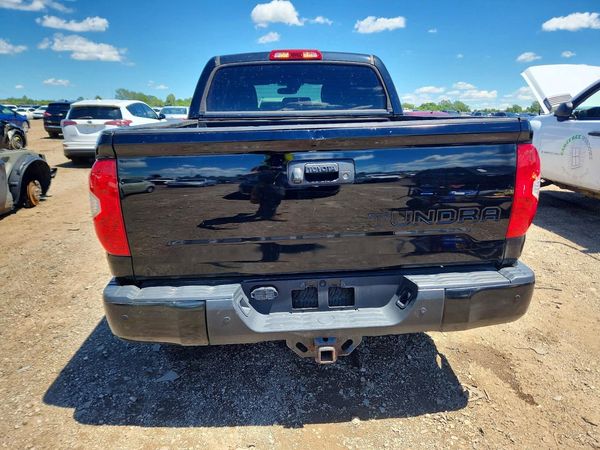 2019 TOYOTA TUNDRA SR5 Grade