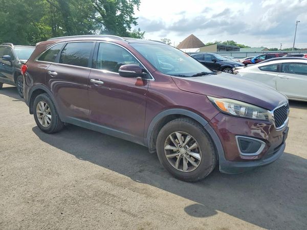 2016 KIA SORENTO L / LX