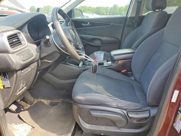 2016 KIA SORENTO L / LX
