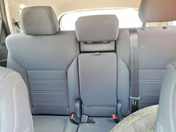 2016 KIA SORENTO L / LX