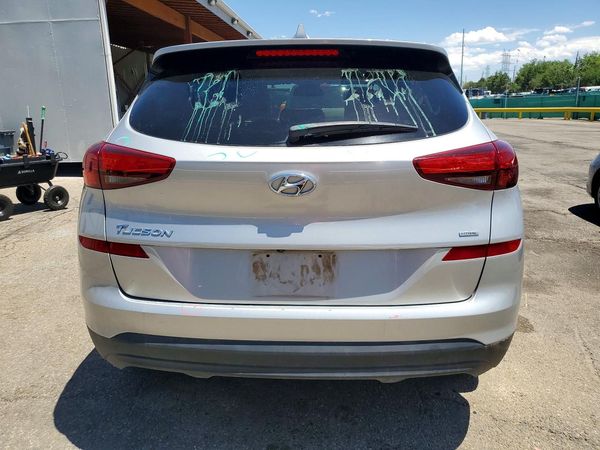 2021 HYUNDAI TUCSON SE