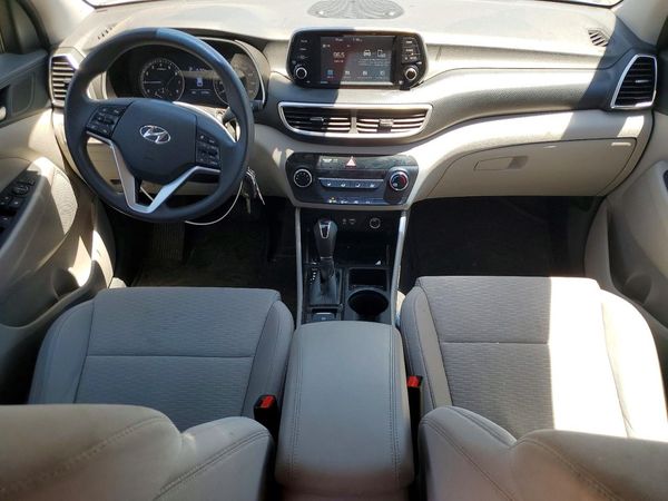 2021 HYUNDAI TUCSON SE