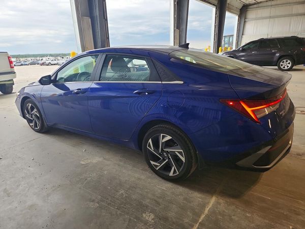 2024 HYUNDAI ELANTRA SEL w/ Convenience Pkg