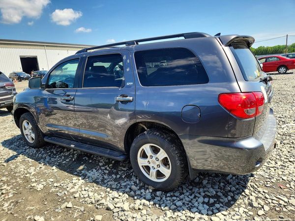 2013 TOYOTA SEQUOIA SR5 grade