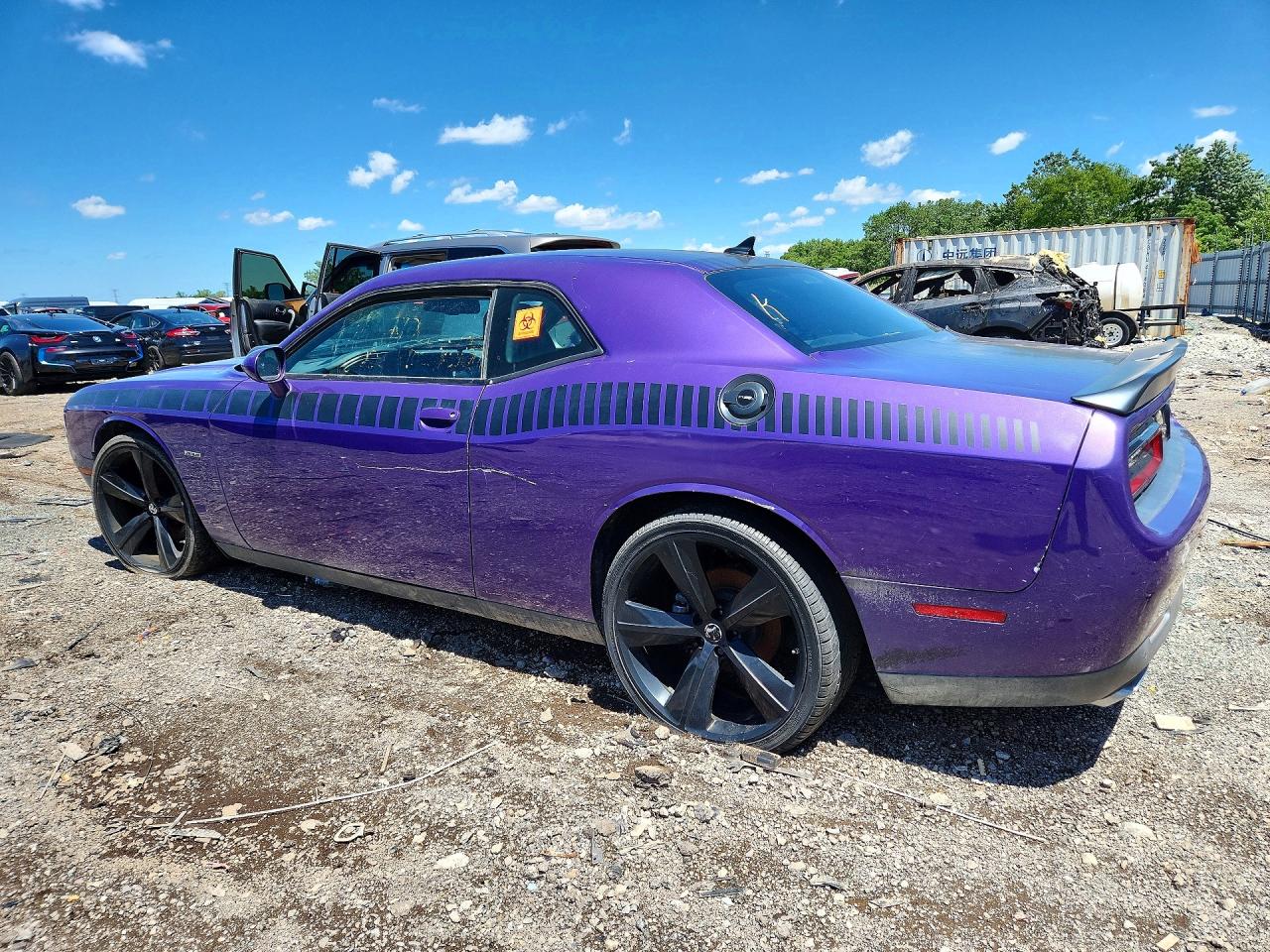 2016 DODGE CHALLENGER SXT Plus