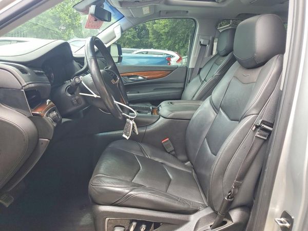 2018 CADILLAC ESCALADE Luxury