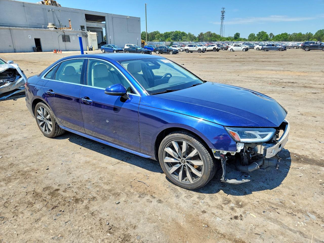 2022 AUDI A4 quattro Premium
