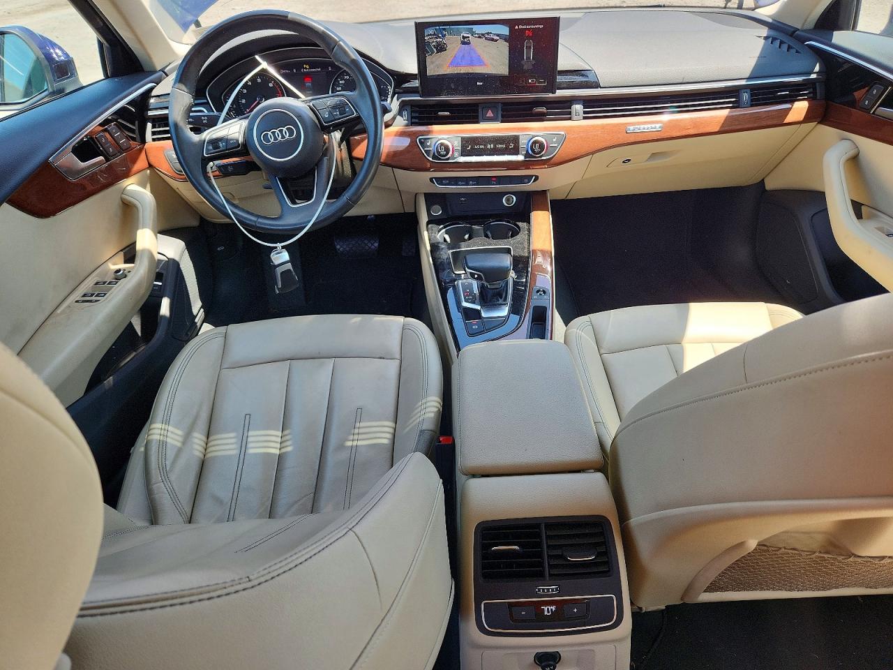 2022 AUDI A4 quattro Premium