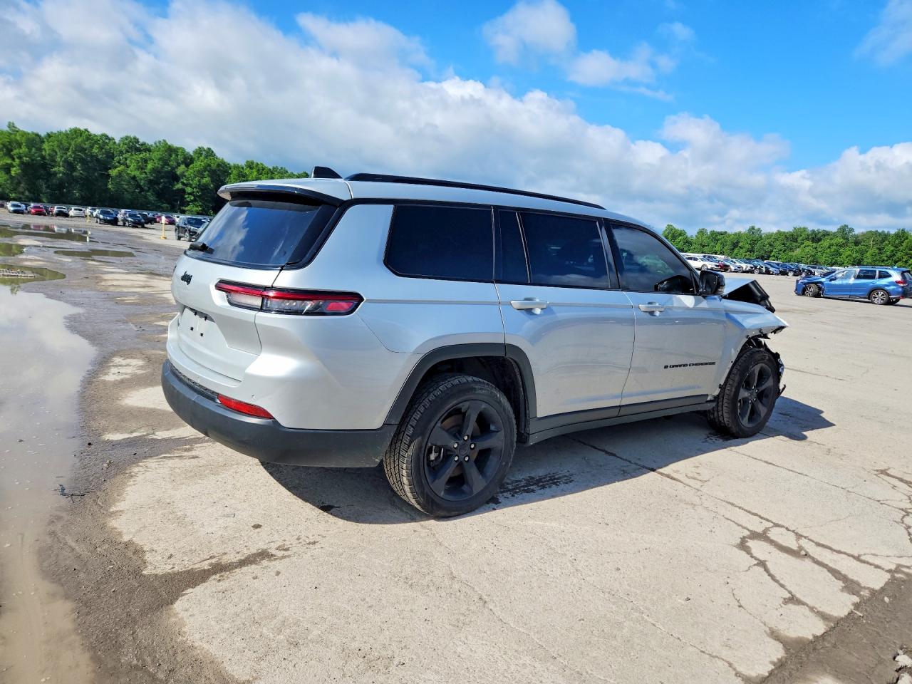2022 JEEP GRAND CHEROKEE L LAREDO 4X4