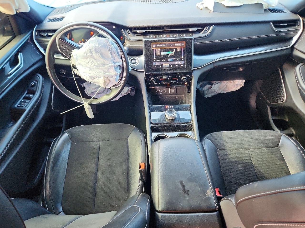 2022 JEEP GRAND CHEROKEE L LAREDO 4X4