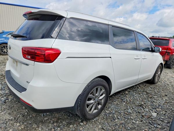 2019 KIA SEDONA