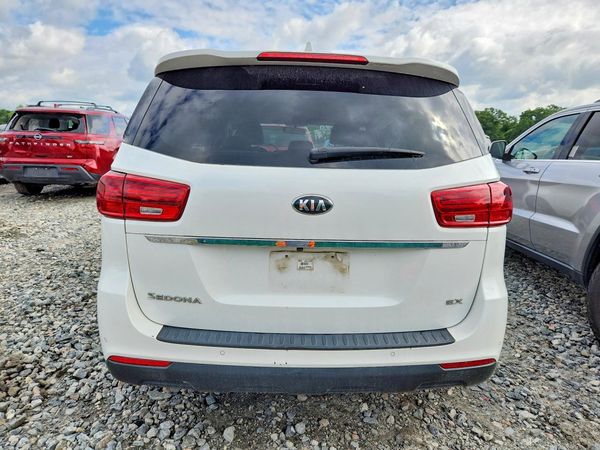 2019 KIA SEDONA