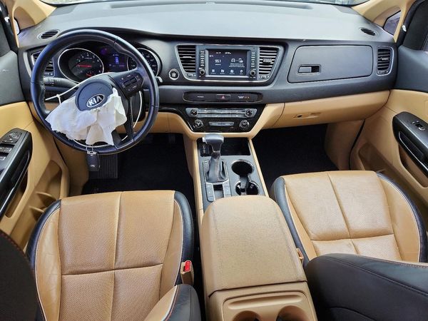 2019 KIA SEDONA