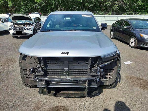 2021 JEEP GRAND CHEROKEE Laredo