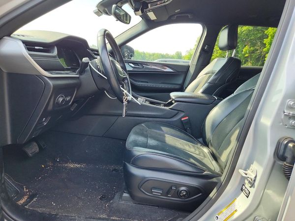 2021 JEEP GRAND CHEROKEE Laredo