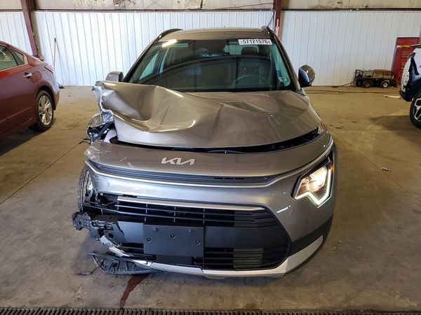 2025 KIA NIRO