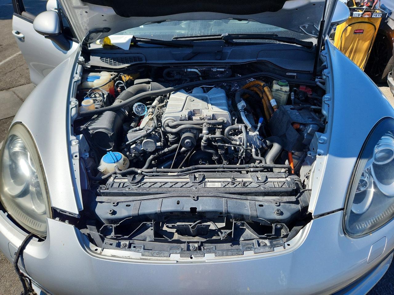 2012 PORSCHE CAYENNE