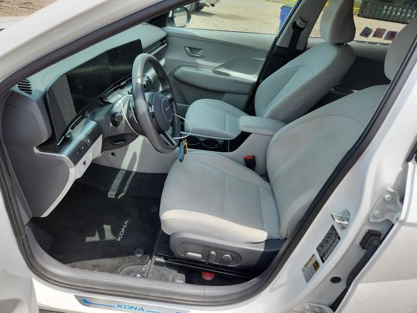 2025 HYUNDAI KONA SEL Convenience