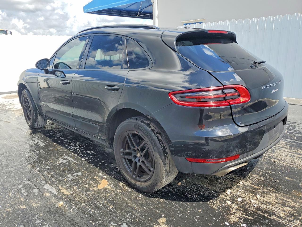 2018 PORSCHE MACAN